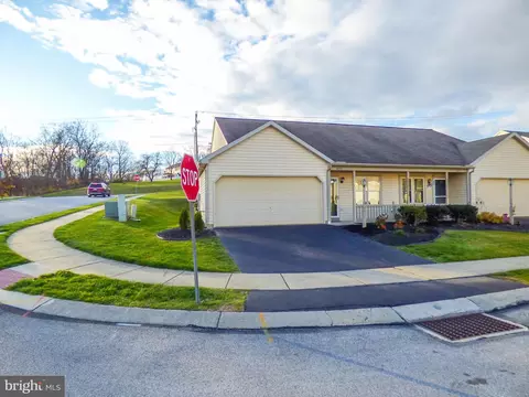 699 Hayley Rd, York, PA 17404