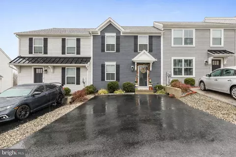 4303 Forbes Dr, Stewartstown, PA 17363