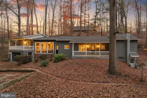 494 Old York Rd, New Cumberland, PA 17070
