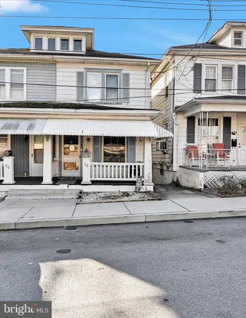 28 Pleasant Ave, Red Lion, PA 17356