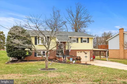 2285 Sycamore Rd, York, PA 17408