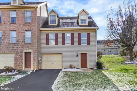 107 Lisa Ln #C107, York, PA 17402