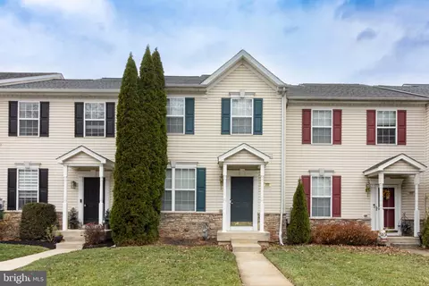 355 Bruaw Dr, York, PA 17406