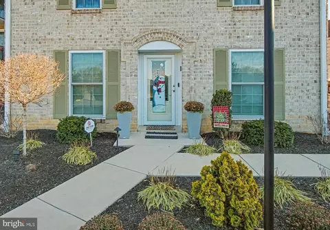 1000 Country Club Rd #A13, York, PA 17403