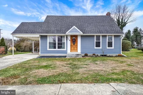 112 Oakleigh Dr, York, PA 17402