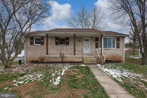 2624 Danielle Dr, Dover, PA 17315