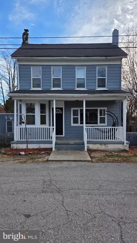 910 Smith Dr, York, PA 17408