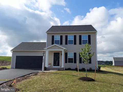 332 Lloyds Ln, York, PA 17406