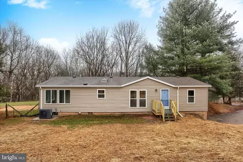 1311 Woodbine Rd, Airville, PA 17302