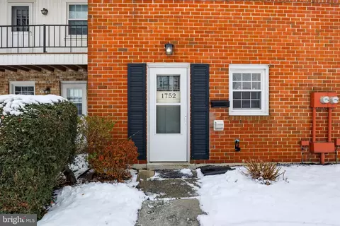 1752 Devers Rd, York, PA 17404