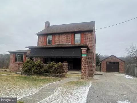 6751 York Rd, Spring Grove, PA 17362