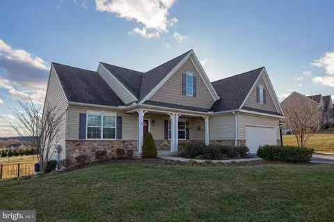 95 Hunters Chase Chase, Etters, PA 17319