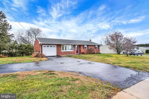 2160 N Susquehanna Trl, York, PA 17404