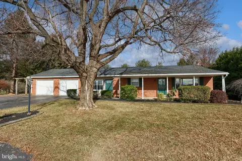 105 Windsor Rd, York, PA 17402