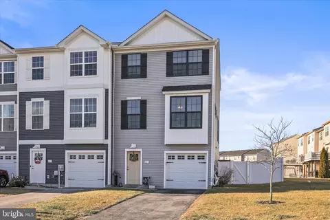 111 S Center St, Hanover, PA 17331