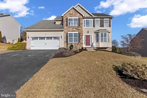 21 N Alpine Dr, York, PA 17408