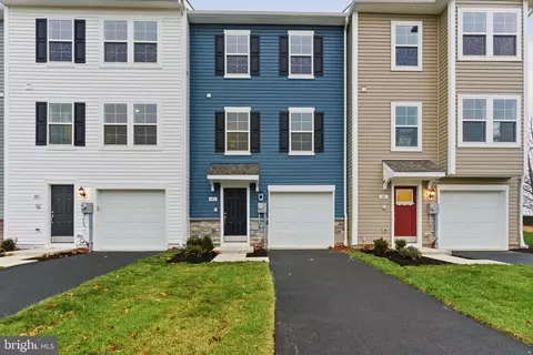 143 Homestead Dr, Hanover, PA 17331