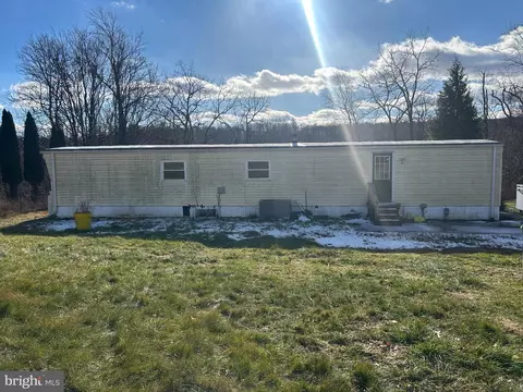 891 Traver Dr, Lewisberry, PA 17339