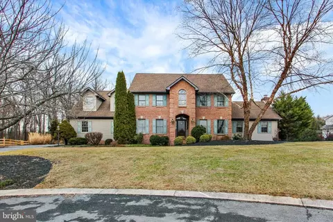 3504 Eagle Ridge Ct, Hanover, PA 17331