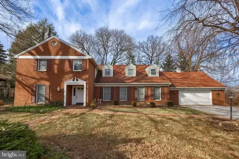 197 Scarboro Dr, York, PA 17403