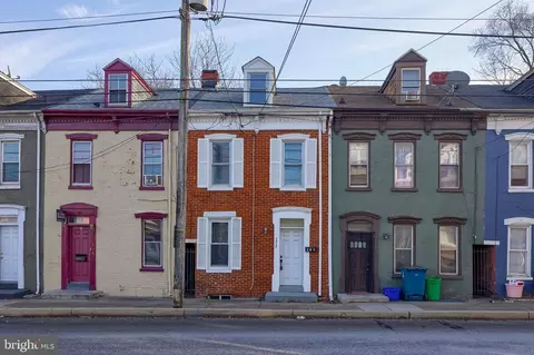 372 E Philadelphia St, York, PA 17403
