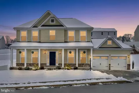 210 Champions Dr, York Haven, PA 17370