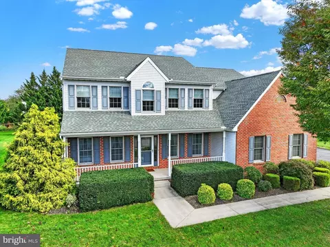2653 Ferncreek Ln, York, PA 17404