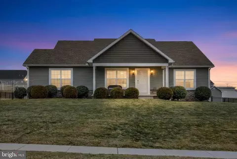 1224 Bair Rd, Hanover, PA 17331