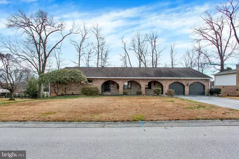 70 Laurel Dr, Hanover, PA 17331