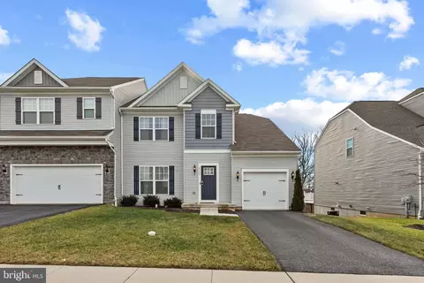 4350 Blackburn Dr, Stewartstown, PA 17363