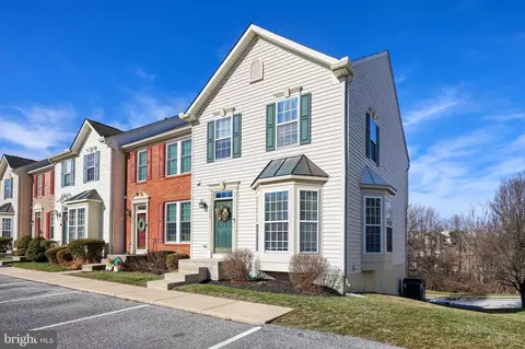 7273 N Sentinel Ln, York, PA 17403