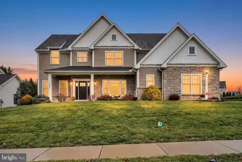 2584 Hepplewhite Dr, York, PA 17404