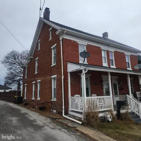 11 E Lancaster St, Red Lion, PA 17356