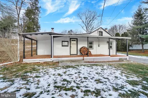 295 Cragmoor Rd, York Haven, PA 17370