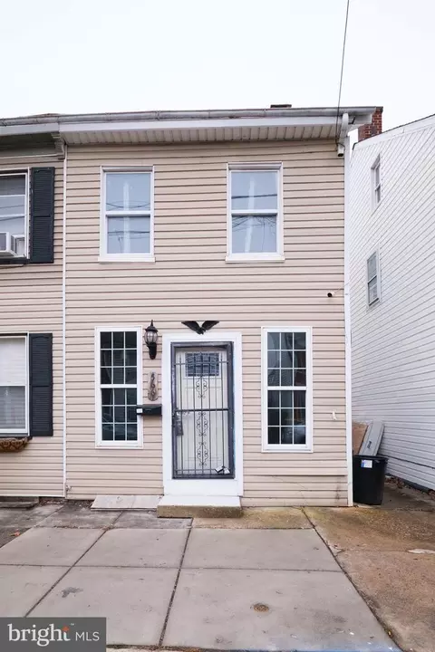 566 W Philadelphia St, York, PA 17401