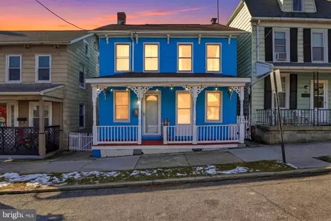 26 S East St, Spring Grove, PA 17362