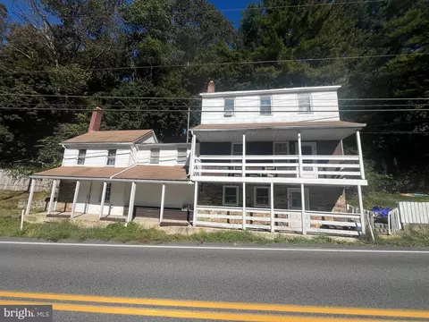 8123 Blooming Grove Rd, Glenville, PA 17329
