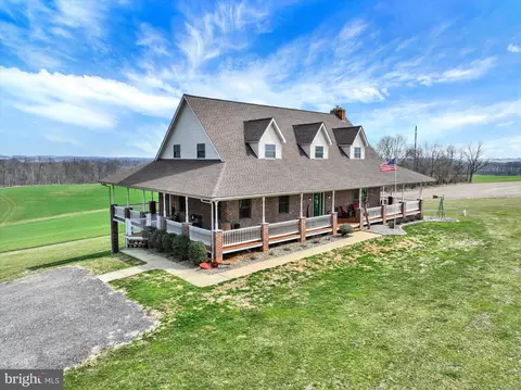 9185 High Rock Rd, New Park, PA 17352