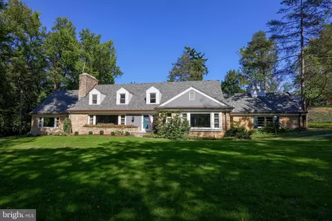 1201 Brockie Dr, York, PA 17403