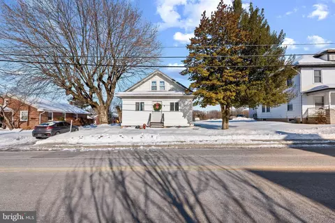 43 E George St, York New Salem, PA 17371