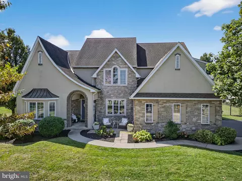 110 Livia Ln, Wrightsville, PA 17368
