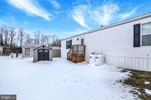 239 Chesapeake Est, Thomasville, PA 17364 photo 19