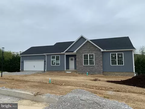 59 Bright Ln #11, Hanover, PA 17331