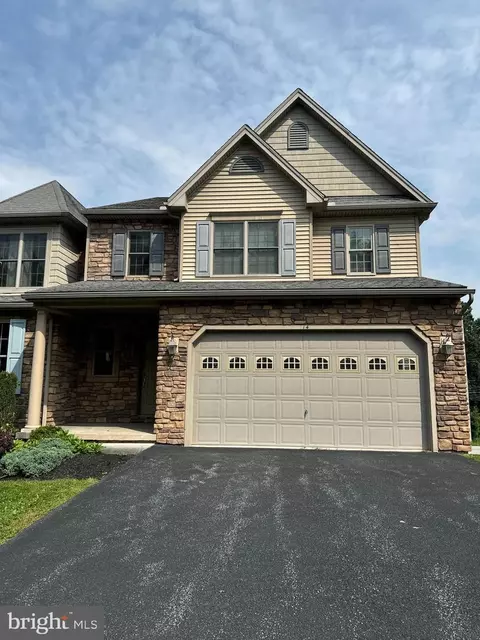 14 Kingswood Dr, Lewisberry, PA 17339