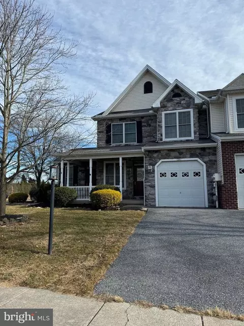 121 Scully Pl, Lewisberry, PA 17339