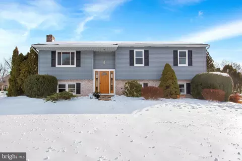 2975 Cypress Rd S, Dover, PA 17315