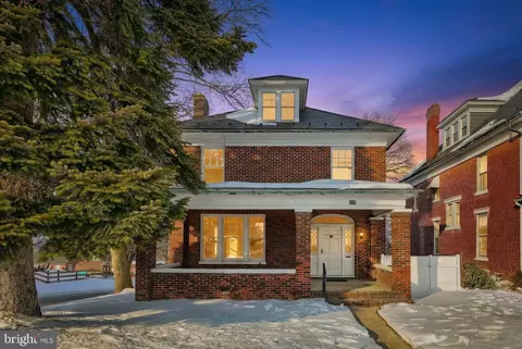 501 E Main St, Dallastown, PA 17313