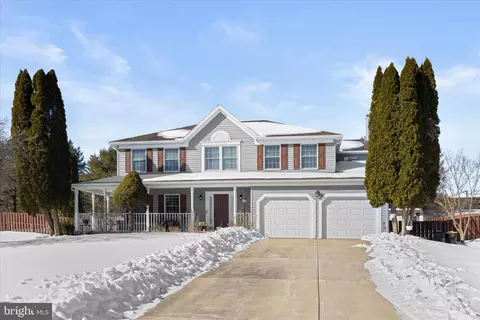 76 Brook Meadow Cir, Shrewsbury, PA 17361