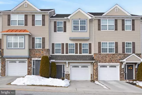 2436 Schultz Way #19, York, PA 17402