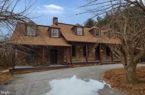 3414 Trone Rd, Glenville, PA 17329